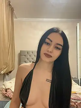 Snapshot of Gya_Rue chatting on January 6, 2025, 3:51 pm Gya Rue online show from January 6, 2025, 3:51 pm