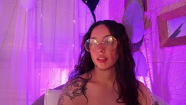 Snapshot of sadashi_moon_ chatting on March 6, 2025, 9:58 am sadashi moon online show from March 6, 2025, 9:58 am