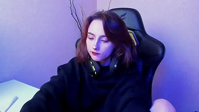 Snapshot of SilverDream chatting on January 15, 2025, 12:19 am SilverDream online show from January 15, 2025, 12:19 am