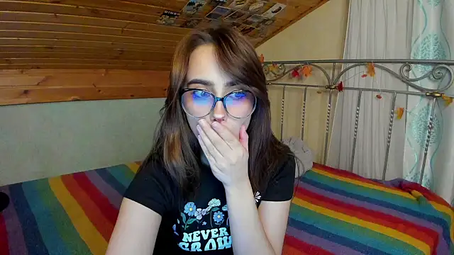 Snapshot of SilverDream chatting on December 21, 2024, 4:46 pm SilverDream online show from December 21, 2024, 4:46 pm