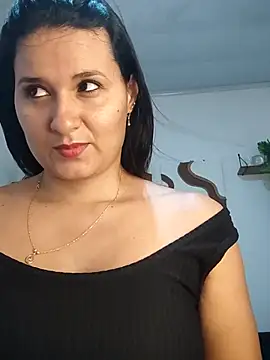 elena jonees online show from October 27, 2025, 8:32 pm