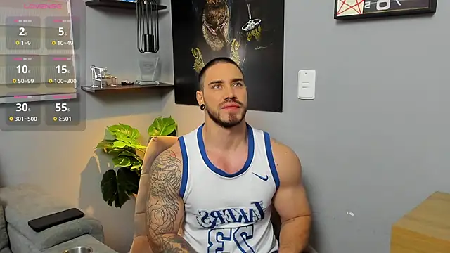 Giorgio-Leone online show from November 9, 2025, 8:13 pm