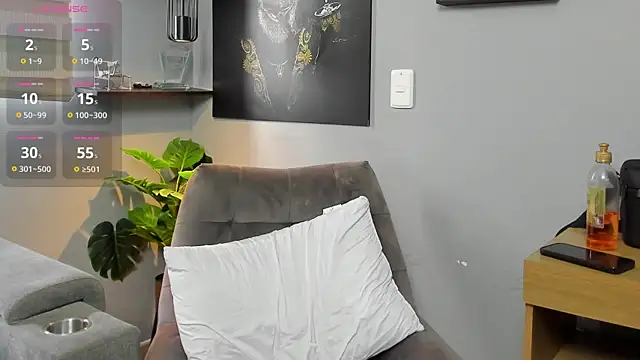 Giorgio-Leone online show from November 26, 2025, 6:19 pm