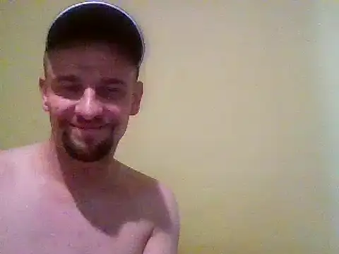 Regularfucker28 online show from May 9, 2026, 10:07 am