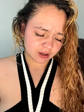 Naiara Sex  online show from November 5, 2025, 10:02 pm