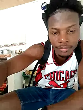 DalianHR33 online show from December 17, 2025, 12:59 am