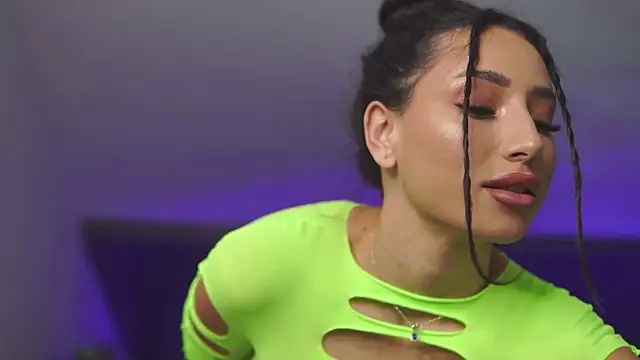 GinaValentinna online show from April 4, 2026, 7:31 pm