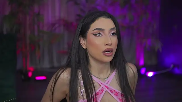 GinaValentinna online show from November 2, 2025, 8:03 pm