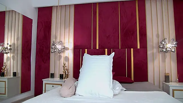 Amber Lye  online show from December 17, 2024, 8:12 am