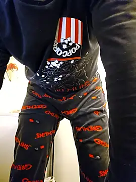 Snapshot of Ibag01 chatting on October 3, 2025, 8:32 pm Ibag01 online show from October 3, 2025, 8:32 pm