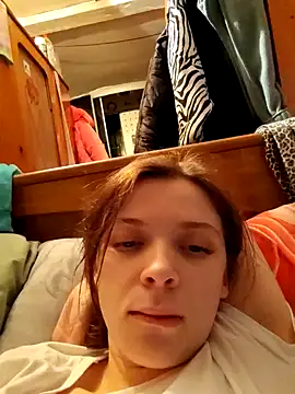 Snapshot of Clem_Magdalena chatting on January 10, 2025, 2:13 pm Clem Magdalena online show from January 10, 2025, 2:13 pm