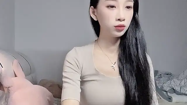 Lili-2 online show from June 7, 2026, 2:22 pm