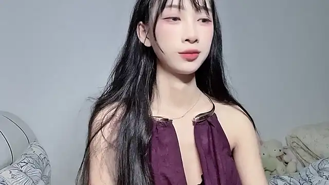 Lili-2 online show from July 27, 2026, 5:42 pm