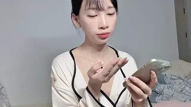 Lili-2 online show from July 26, 2026, 3:30 pm
