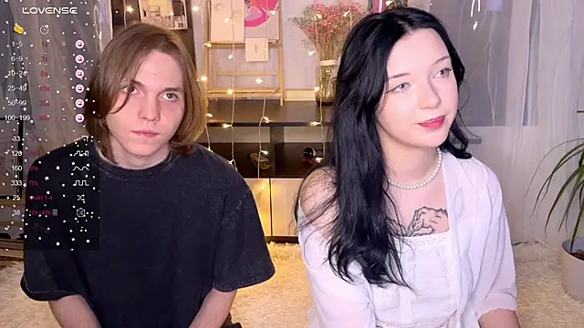 EmmaKittyCat online show from November 27, 2025, 6:52 pm