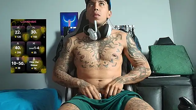 Snapshot of Nickhot0609 chatting on March 24, 2026, 8:47 am Nickhot0609 online show from March 24, 2026, 8:47 am