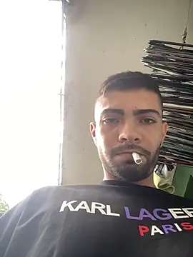 Jestebanano online show from February 20, 2026, 1:57 pm