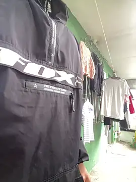 Jestebanano online show from February 5, 2026, 12:56 pm