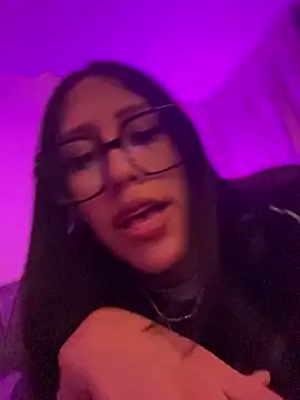 AleFantasy0001 online show from March 18, 2026, 12:03 am