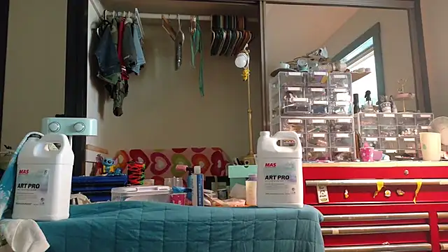 Slammyboy online show from October 7, 2025, 8:43 pm