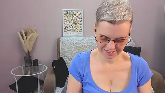 Cutie Erikaa1 online show from November 28, 2025, 2:23 am