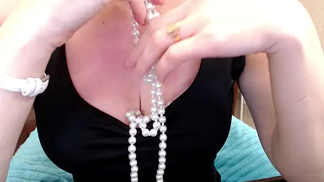 Cutie Erikaa1 online show from February 19, 2025, 8:44 am