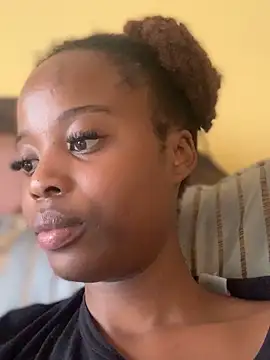 Snapshot of BlvckVixen chatting on March 13, 2026, 12:43 pm BlvckVixen online show from March 13, 2026, 12:43 pm