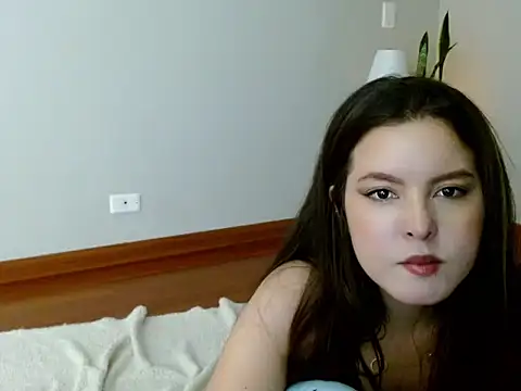 Snapshot of AmandaCallum chatting on February 28, 2026, 3:39 am AmandaCallum online show from February 28, 2026, 3:39 am