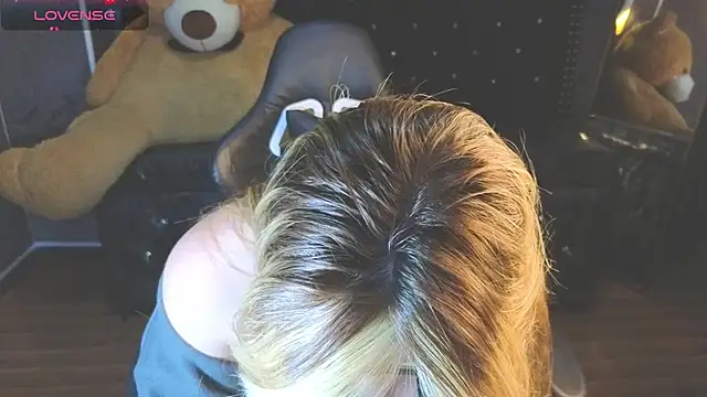 Kitty fox b online show from November 5, 2025, 1:14 pm