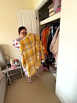 Tallulah-mae-xoxox online show from January 9, 2026, 12:23 pm