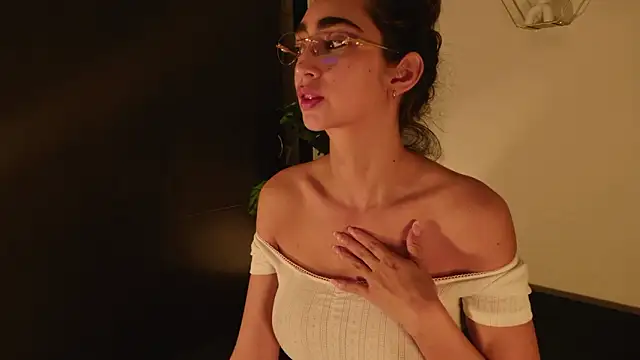 Scarlett grand online show from February 11, 2026, 3:28 am