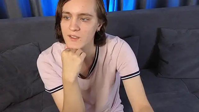 Snapshot of nikompell chatting on September 24, 2025, 7:48 am nikompell online show from September 24, 2025, 7:48 am