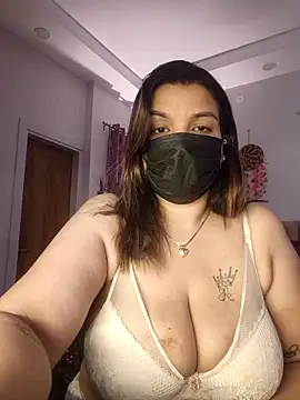 Snapshot of Archi-07 chatting on November 14, 2025, 8:07 am Archi-07 online show from November 14, 2025, 8:07 am