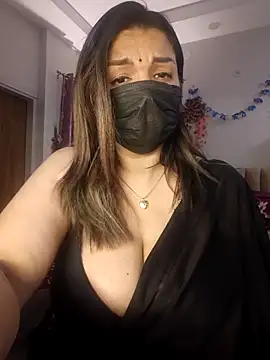 Snapshot of Archi-07 chatting on November 27, 2025, 7:25 pm Archi-07 online show from November 27, 2025, 7:25 pm