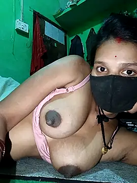 Snapshot of Hoty_girl_143 chatting on March 2, 2026, 7:15 am Hoty girl 143 online show from March 2, 2026, 7:15 am