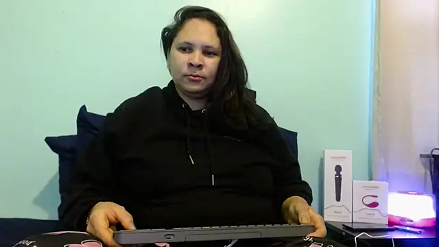 Snapshot of ALLISONSBDSM chatting on January 1, 2025, 2:52 pm ALLISONSBDSM online show from January 1, 2025, 2:52 pm