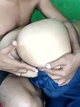 Snapshot of RADHAHO chatting on April 1, 2026, 7:44 pm RADHAHO online show from April 1, 2026, 7:44 pm