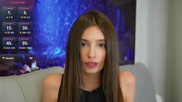 EvaLung777 online show from November 10, 2025, 5:56 am