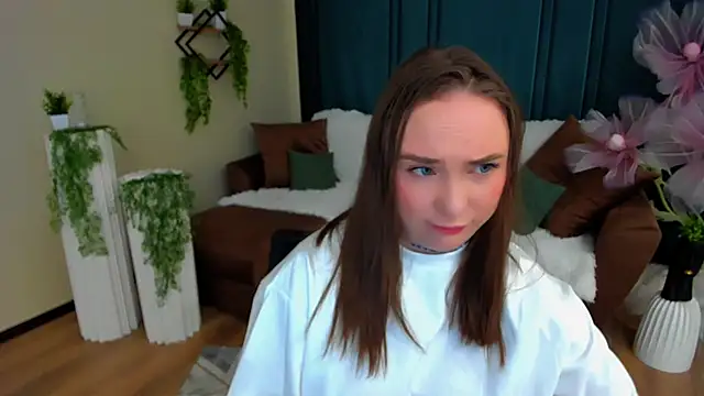 Snapshot of TrueReincarnation chatting on February 22, 2026, 10:06 am TrueReincarnation online show from February 22, 2026, 10:06 am