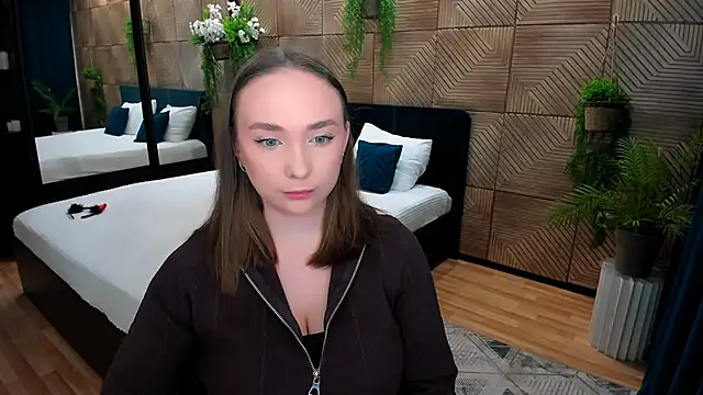 Snapshot of TrueReincarnation chatting on October 18, 2025, 10:17 am TrueReincarnation online show from October 18, 2025, 10:17 am
