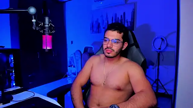 BrunoD31 online show from November 18, 2025, 9:51 pm