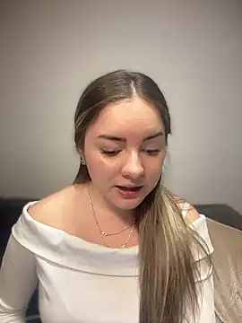 imlindapink online show from January 9, 2026, 7:10 pm