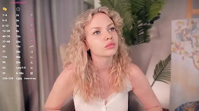 ElizavecaSunrise online show from July 2, 2026, 8:53 am