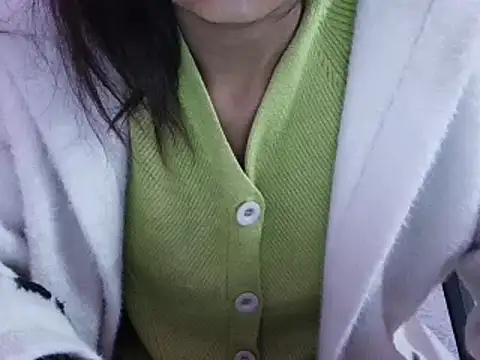 Snapshot of Hot_mahak05 chatting on December 15, 2024, 7:46 am Hot mahak05 online show from December 15, 2024, 7:46 am