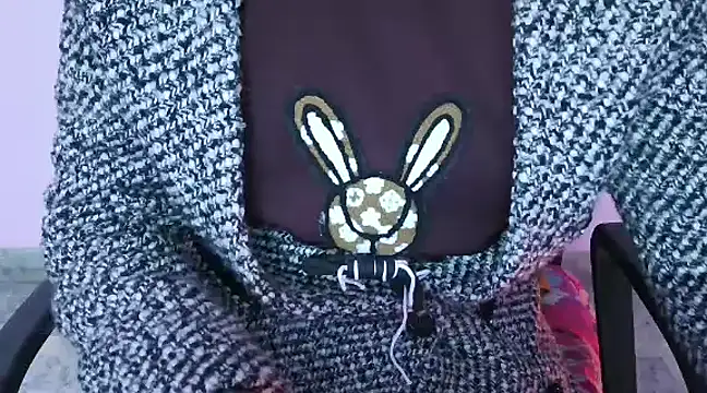 Snapshot of Hot_mahak05 chatting on December 19, 2024, 4:45 am Hot mahak05 online show from December 19, 2024, 4:45 am