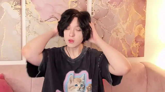 fiamoory online show from November 4, 2025, 12:47 am