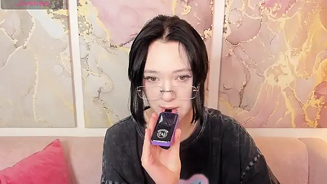 fiamoory online show from January 9, 2026, 1:12 am