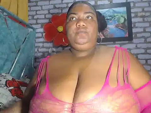 Snapshot of bustyboobsperver chatting on October 16, 2025, 1:30 pm bustyboobsperver online show from October 16, 2025, 1:30 pm