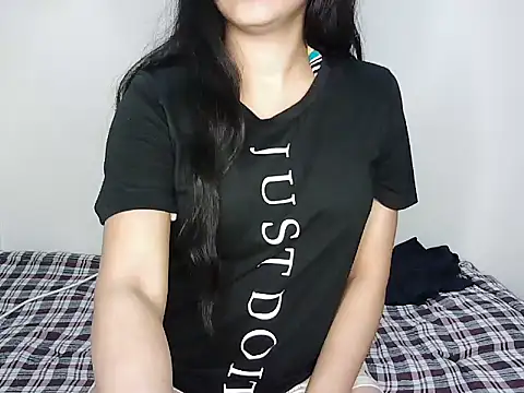 Snapshot of DILRUBA-JAN chatting on March 17, 2025, 11:02 pm DILRUBA-JAN online show from March 17, 2025, 11:02 pm