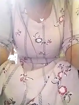 delhi gril online show from December 4, 2024, 4:04 am